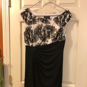 Connected black/white dress size 8 worn once!